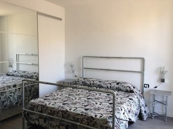 5rooms Bed & Breakfast
