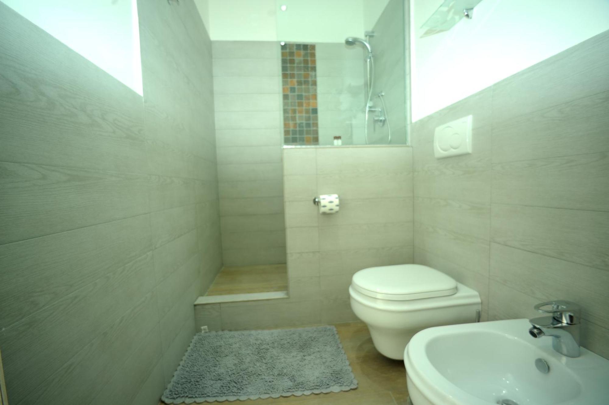 Bed & Breakfast 5rooms Roma